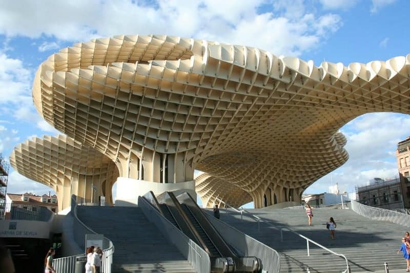 The Seville mushrooms. They look like they are floating above the steps and into the sky. Under them is a beautiful traditional market that can not be missed while you are on your 3 days in Seville visit
