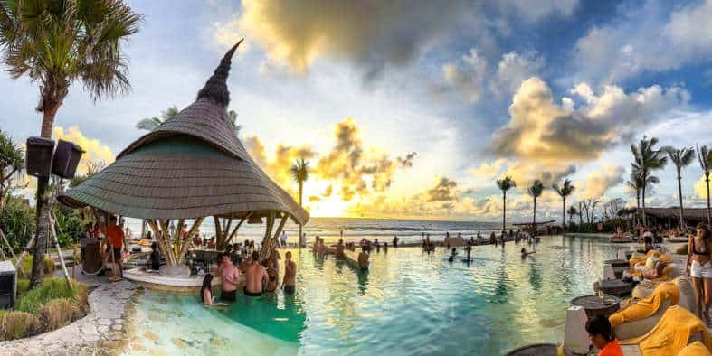 a beach club in Blai with pool, foiod near the beach