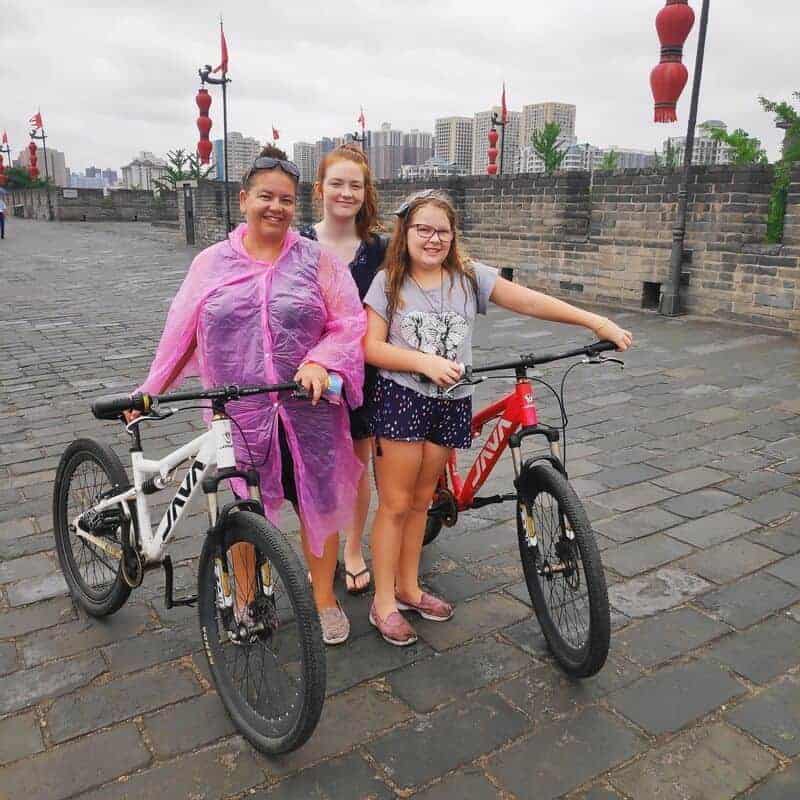 bike-riding-Xian-City-wall