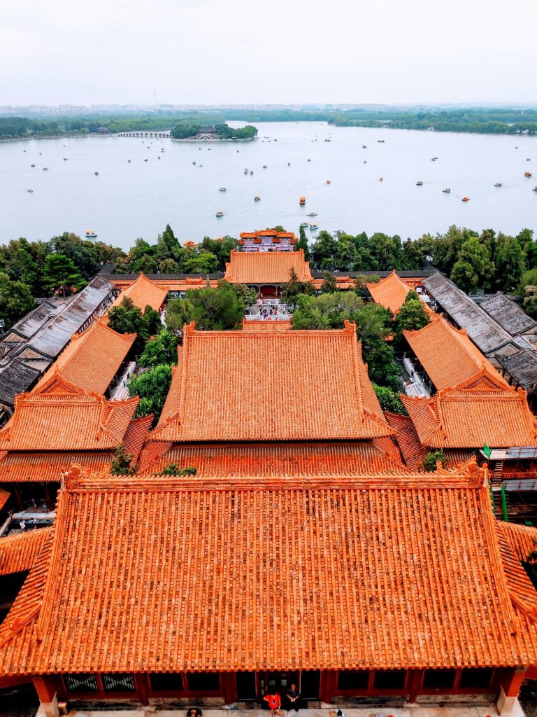 Visiting the Summer palace for an afternoon is one of the top things to do when you are spending 5 days in Beijing