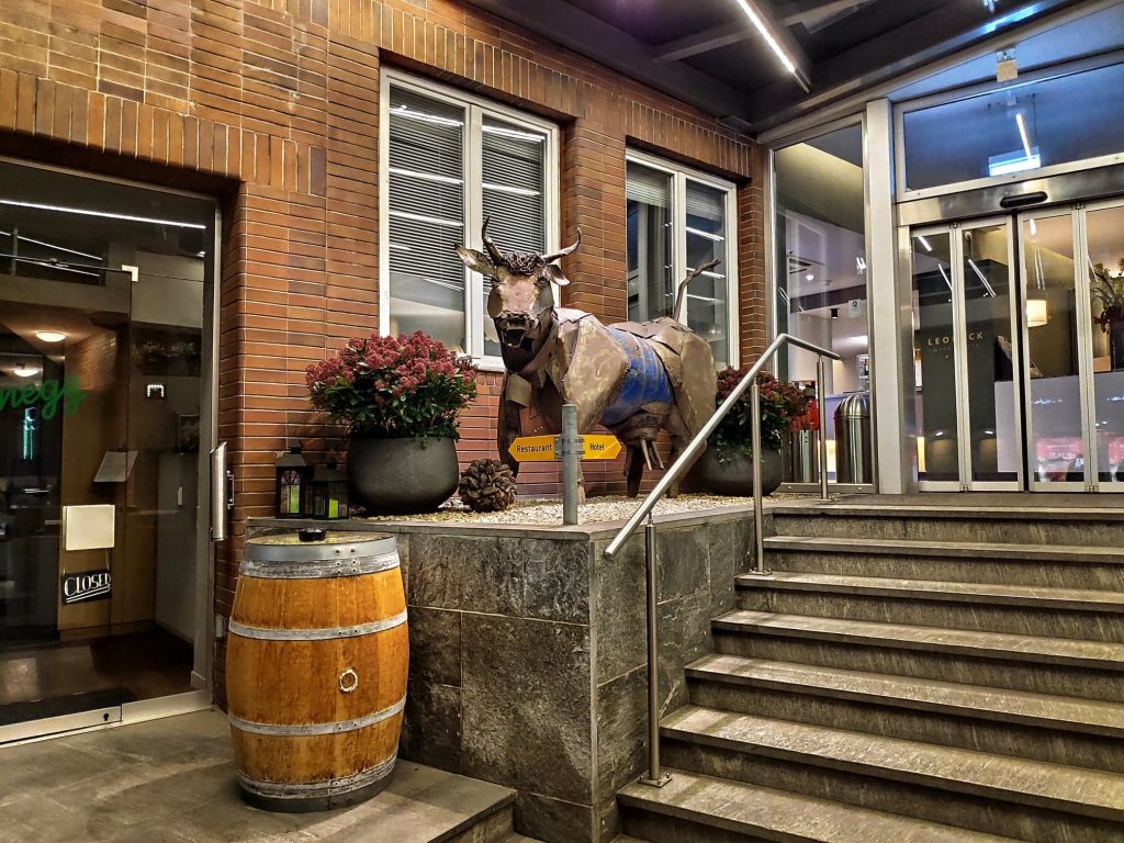 the entrance to the Leoneck Swiss Hotel