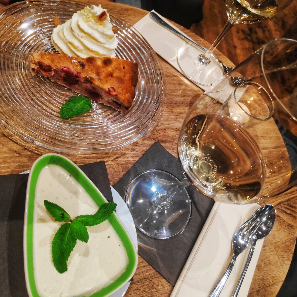 wine and desert in the bar restaurant at the leoneck in Zurich