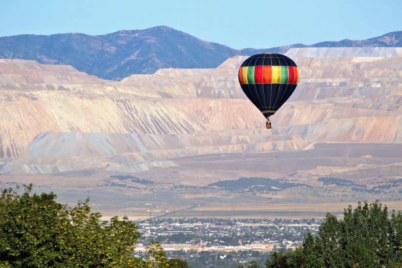 A hot air balloon over Bryce Cannon in Utah