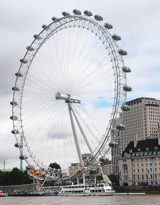 The London Eye is a popular attraction for teens in London