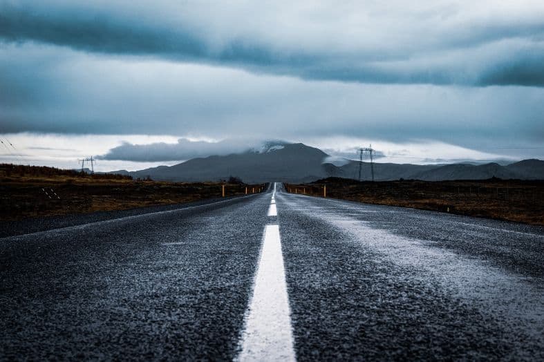 The highway leadinf from Keflavik Airport to Reykjavik