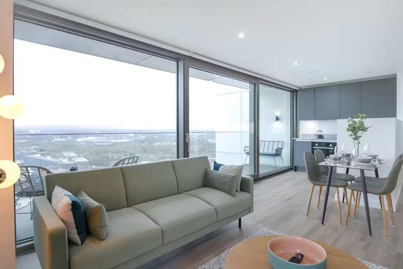 an apartment in Manchester with a view