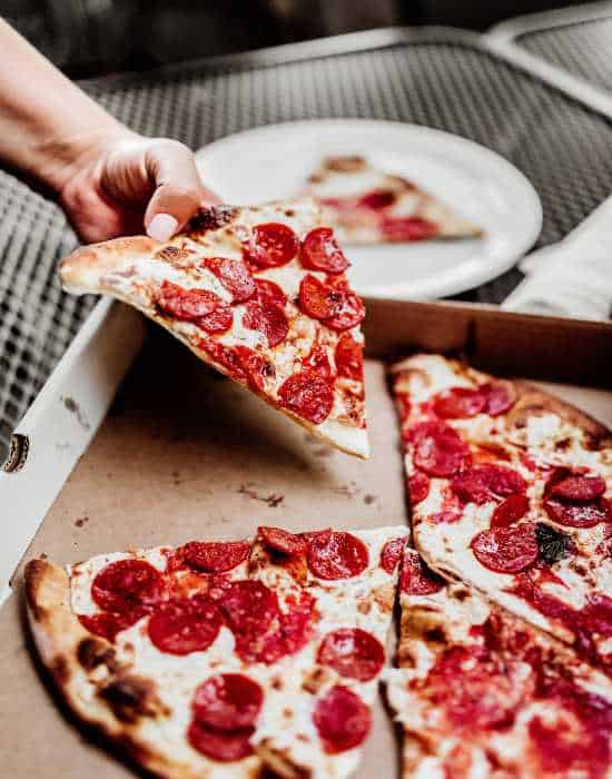 a traditional New York pizza