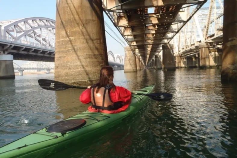 kayak on the water in Osaka