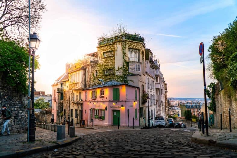Amazing looking building on the streets of Montmartre