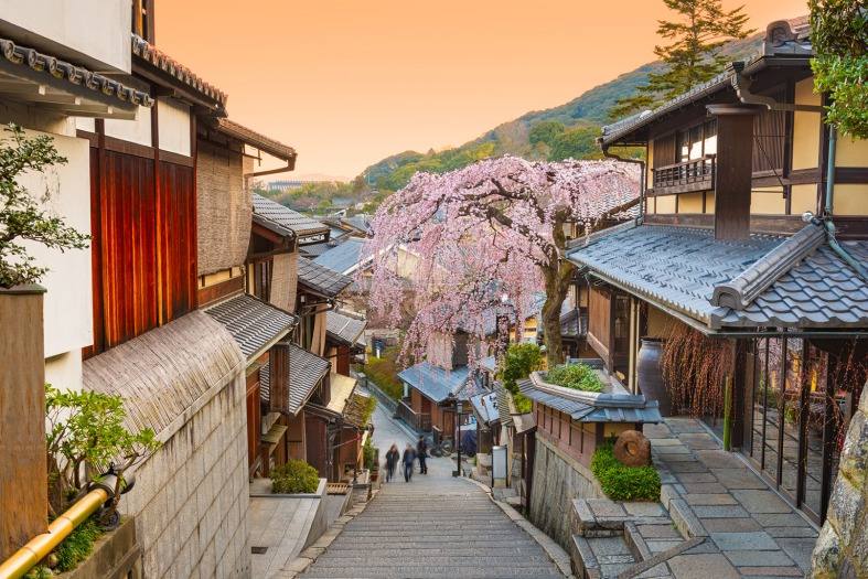 charming view of Ninen-zaka, a historic street in Kyoto