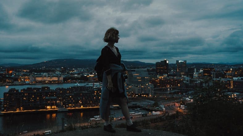 Embarking on an unforgettable Oslo walking tour with teenagers