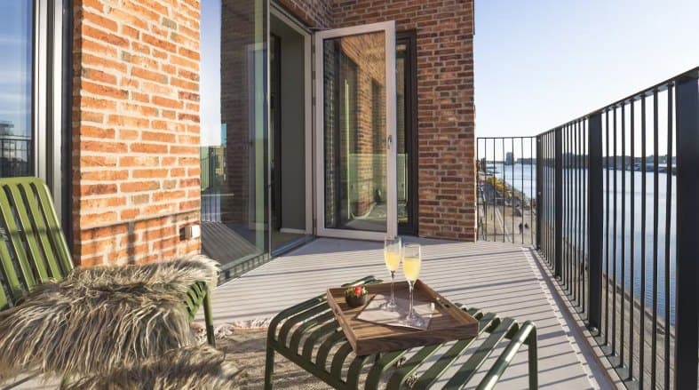 an apartment in Copenhagen with waterside views that can be rented on plum guide