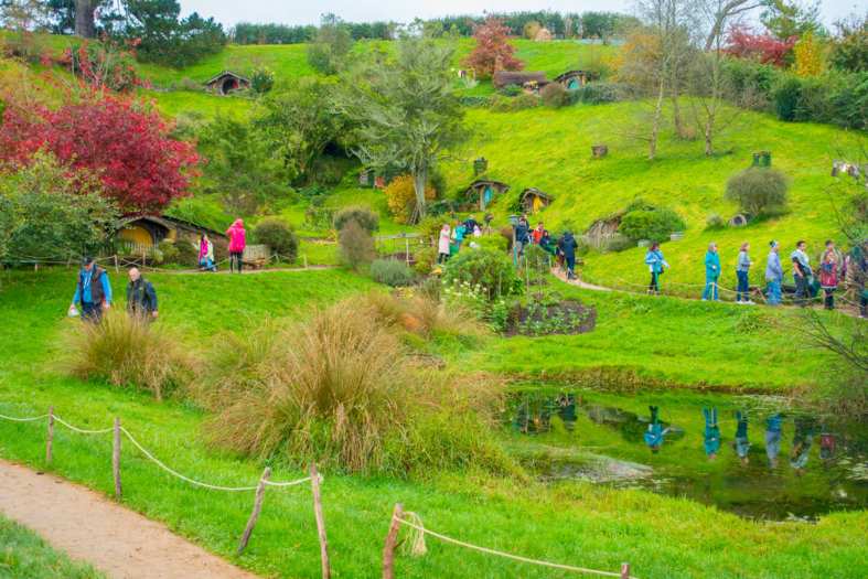 Green grass and rolling hills on the set of the lord of the rings movies