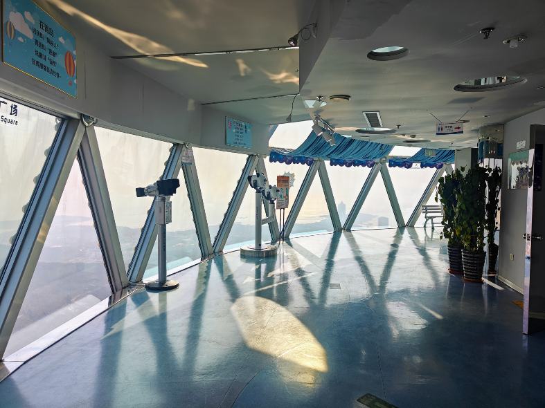 An enclosed viewing platform at the Qingdao Tv Tower in China